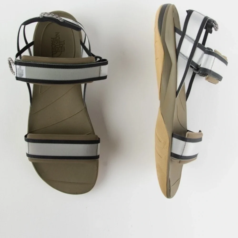 NWT THE NORTH FACE Skeena Mens Sport Sandals Size 11